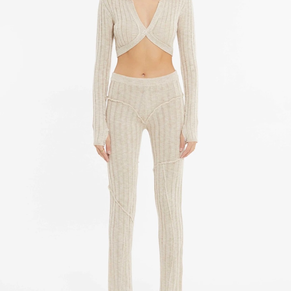 Ruve Shop Knit Outfit